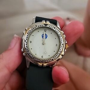 Chrysler Pentastar logo vintage time piece